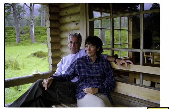 Jeffrey Epstein et Ghislaine Maxwell au château de Balmoral.