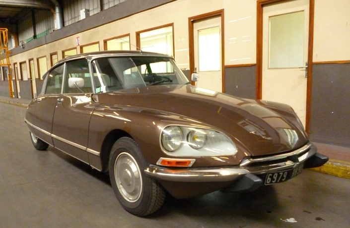 La belle Citroën DS 20 Pallas hydraulique de 1972 ayant servi à cet essai. La couleur Brun Scarabée fait très seventies.